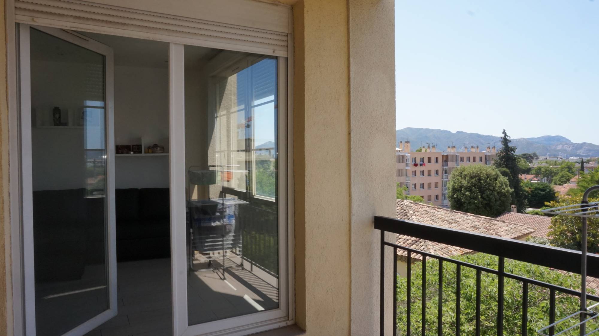 Agence immobilière pour louer un appartement moderne près de Plan de Cuques