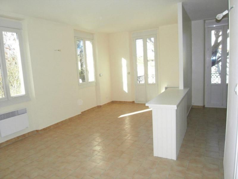 A louer appartement 3 pièces à Marseille 13013 Saint Just, terrasse et parking