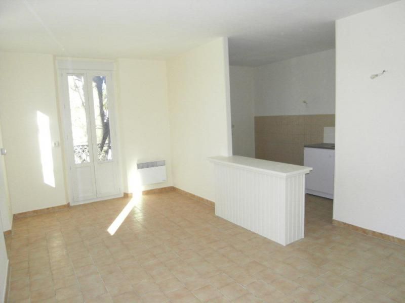 A louer appartement 3 pièces à Marseille 13013 Saint Just, terrasse et parking