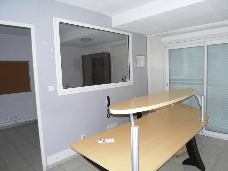 A louer bureaux de 120m² à Plan de Cuques 13380