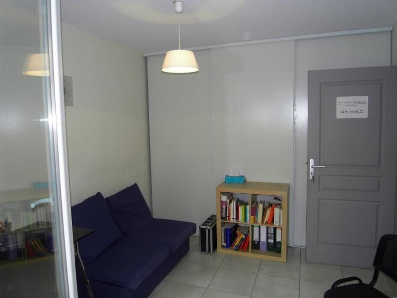 A Marseille 13012 location cabinet médical St Barnabé centre village