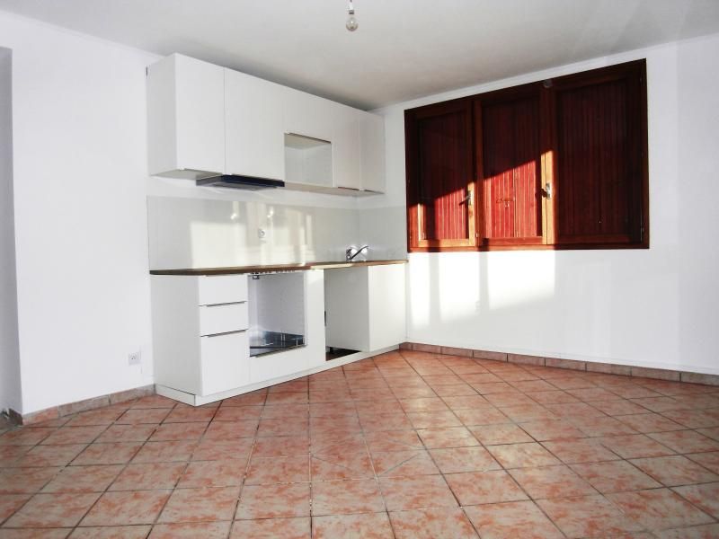 appartement à louer 13012 rénové 43 m² jardin résidence la comtesse avec piscine