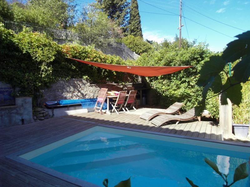 A la location maison les Olives Marseille 13013, 2 chambres + bureau, piscine, garages