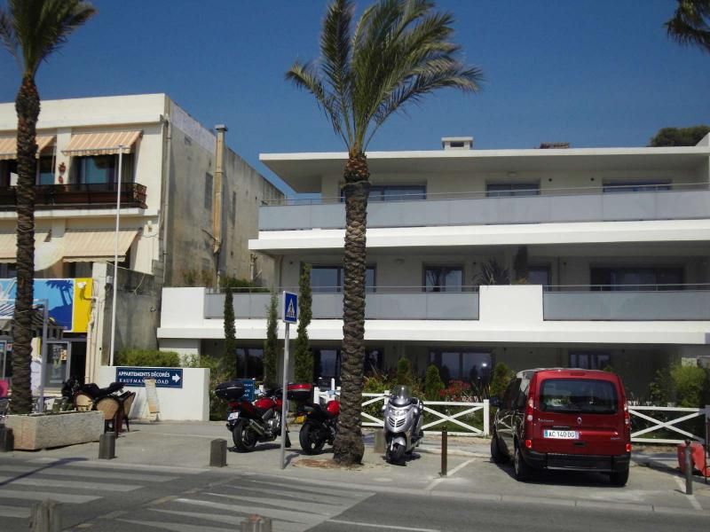 A louer garage fermé à la Ciotat 13600, proximité immédiate des plages