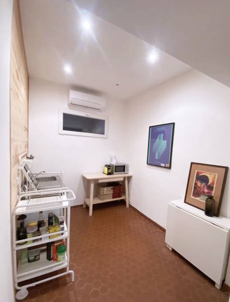 Local professionnel – Rez-de-chaussée – Rue Breteuil, Marseille 6ᵉ