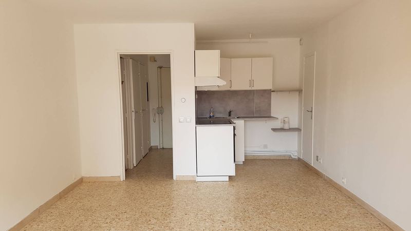 à la location appartement 2 pièces de 42 m² 13010 Marseille