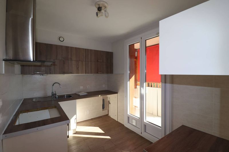 cuisine  A louer appartement 3 pièces de 63,31 m2 13400 Aubagne