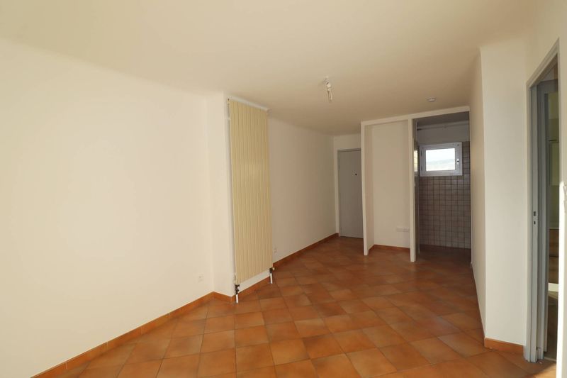 A louer appartement 4 pièces 61 m² Timone 13005 Marseille