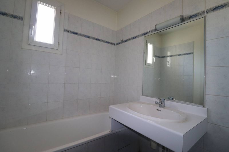 à la location appartement 2 pièces avec terrasse