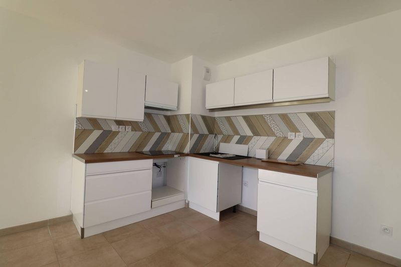 CUISINE APPARTEMENT A LOUER VITROLLES