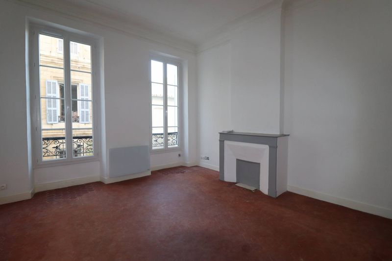 A louer 2 pièces 61 m² Thiers 13001 Marseille