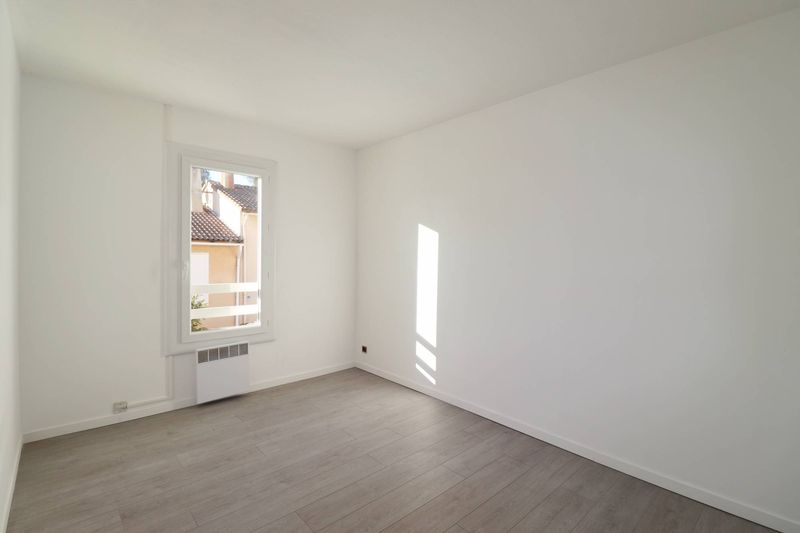 A louer Maison de ville 4 pièces de  70 m² avec terrasse de 47 m² 13127 Vitrolles