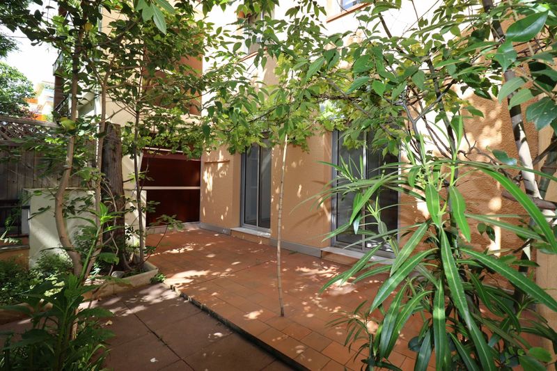 terrasse ombragée A louer appartement 3 pièces 72 m² avec terrasse de 105 m² Saint Barnabé 13012 Marseille