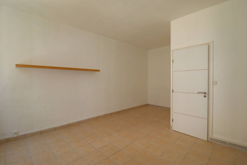 A louer T1 Baille Castellane 13006 Marseille