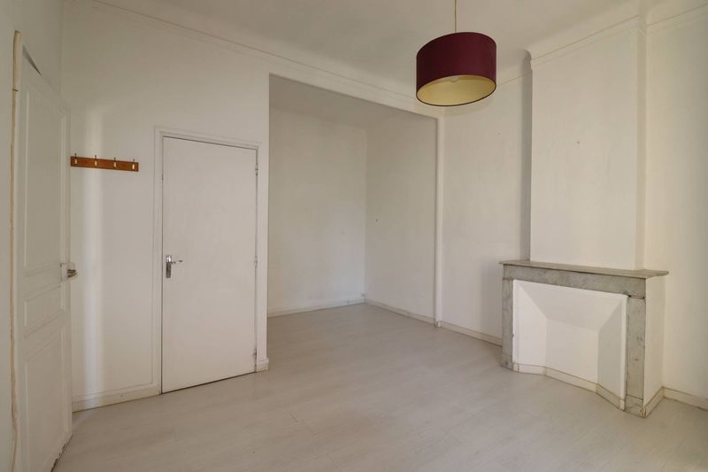 séjour A louer T1 Baille Castellane 13006 Marseille