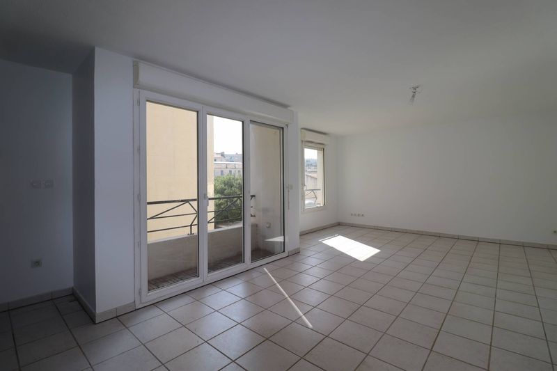 A louer appartement 2 pièces 48 m² Baille / Timone 13005 Marseille