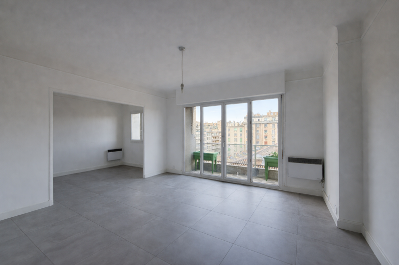 T3 lumineux rénové avec balcon et vue dégagée – Marseille 4ᵉ arrondissement