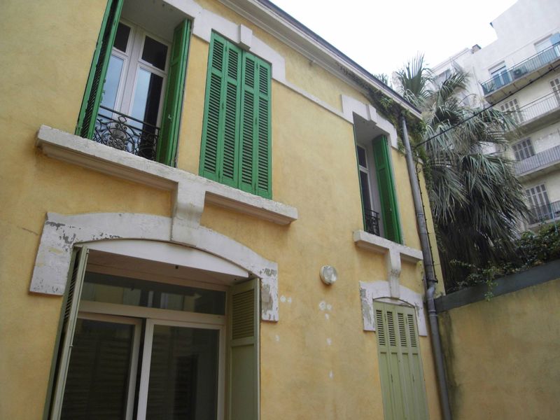 A louer 13004 Blancarde Maison de ville 3 pièces avec terrasse et stationnement