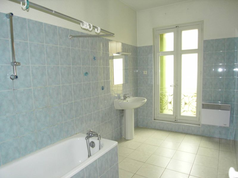 A louer 13004 Blancarde Maison de ville 3 pièces avec terrasse et stationnement