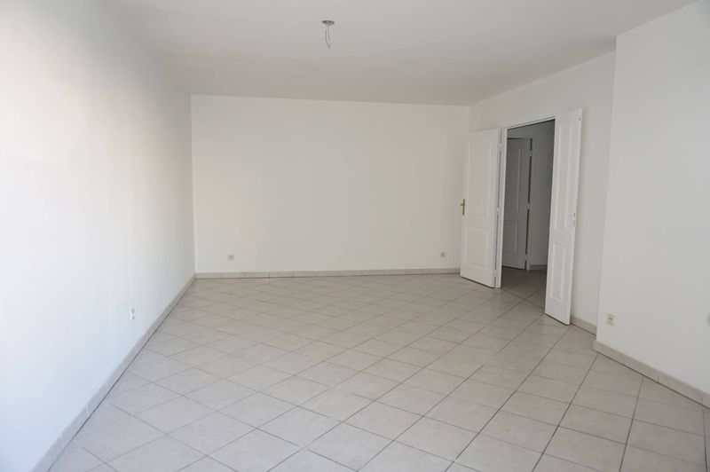 séjour Appartement à louer 3 pièce 72 m² terrasse Bas de Montolivet 13004 MARSEILLE 04