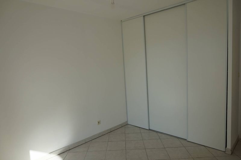 chambre avec placard Appartement à louer 3 pièce 72 m² terrasse Bas de Montolivet 13004 MARSEILLE 04