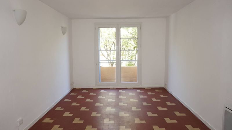 Appartement t3 à louer à Marseille 13012 Saint Barnabé