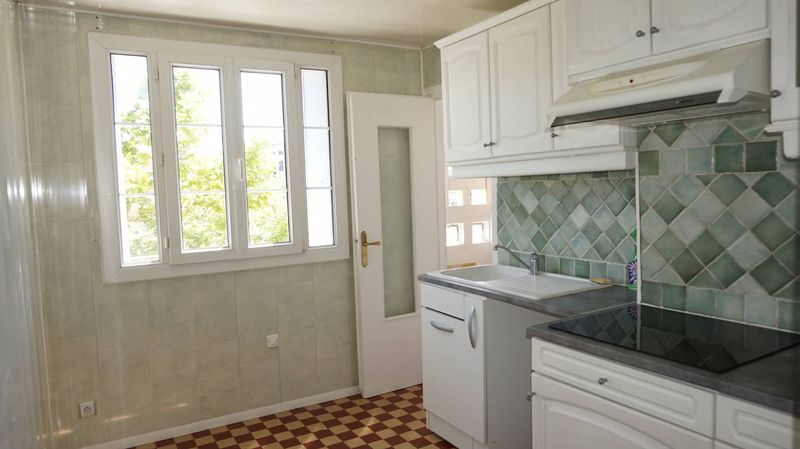 Appartement t3 à louer à Marseille 13012 Saint Barnabé