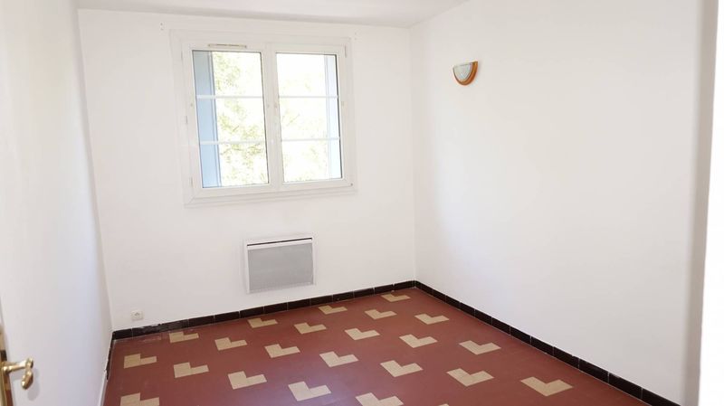 Appartement t3 à louer à Marseille 13012 Saint Barnabé