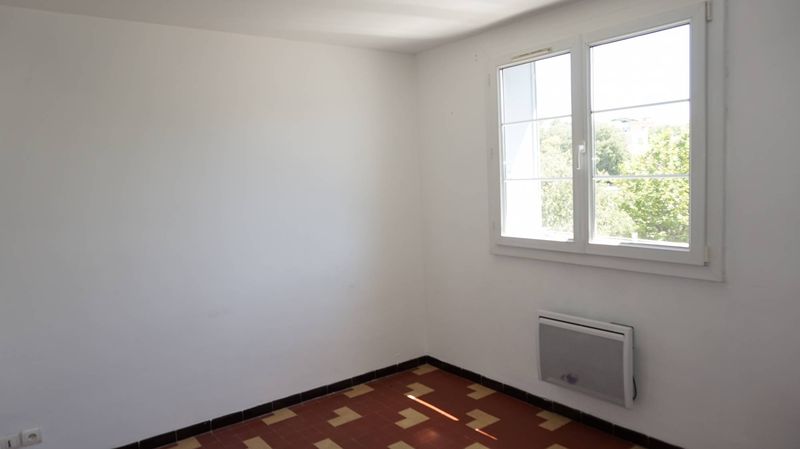 Appartement t3 à louer à Marseille 13012 Saint Barnabé