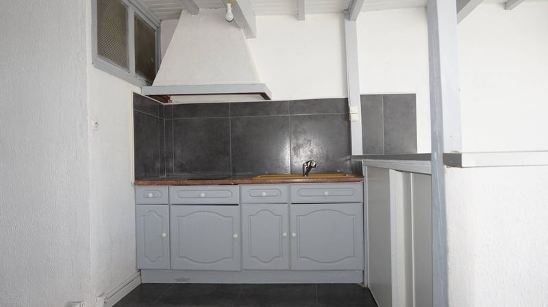 A louer Marseille 13013 Croix Rouge T2 en mezzanine de 52 m²