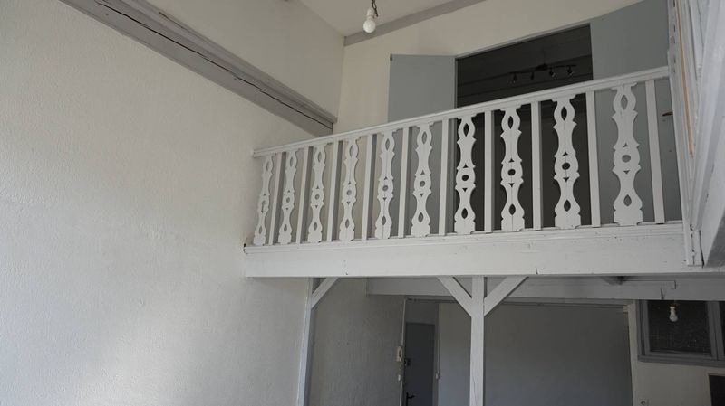 A louer Marseille 13013 Croix Rouge T2 en mezzanine de 52 m²