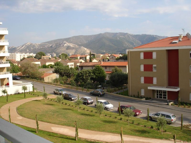 résidence A louer Appartement t3 avec terrasse et garage Fourragère / Saint Jean du désert  13012 Marseille