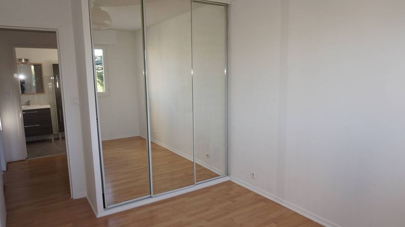 Chambre avec placard T2 à louer Proche parc de la moline montolivet