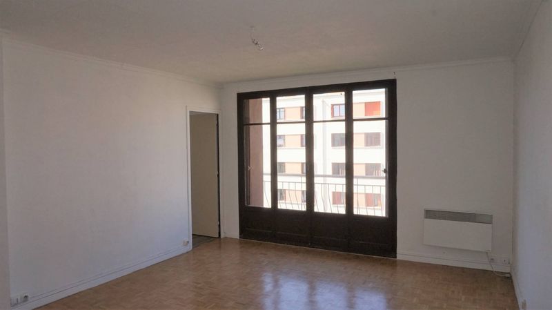 A location Marseille 13012 T4 Saint Barnabé