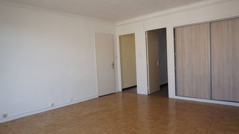 A location Marseille 13012 T4 Saint Barnabé