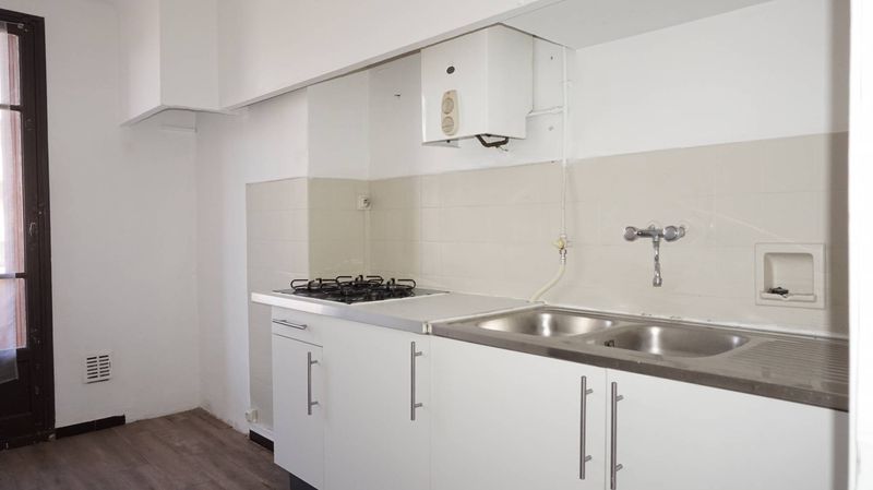 A location Marseille 13012 T4 Saint Barnabé