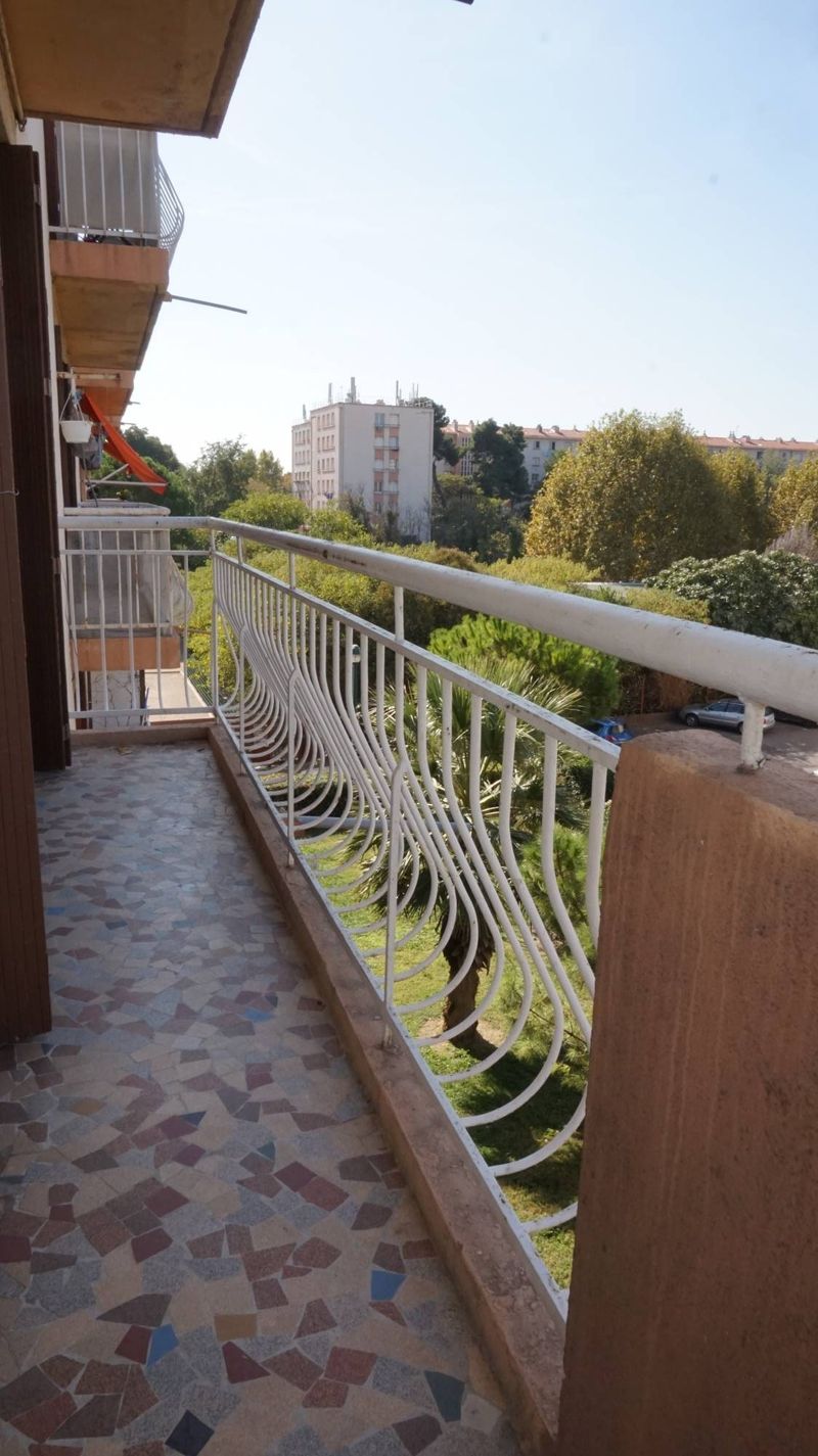 A location Marseille 13012 T4 Saint Barnabé