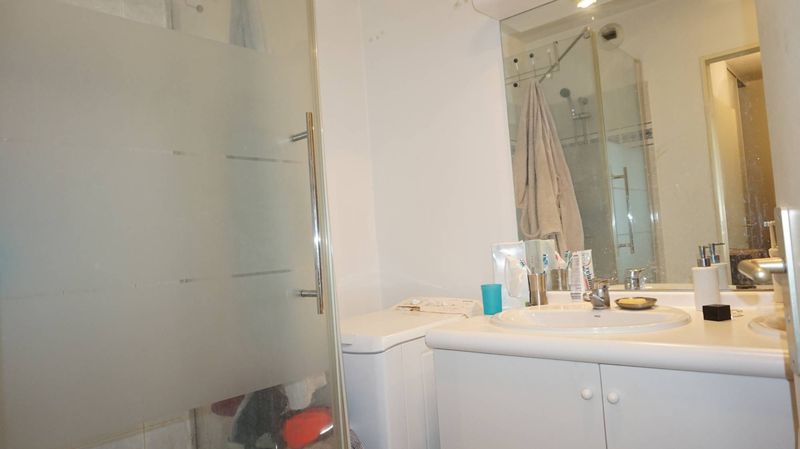 A la location  Type 3 avec terrasse de 13m ² Secteur Saint Jérôme Marseille 13013