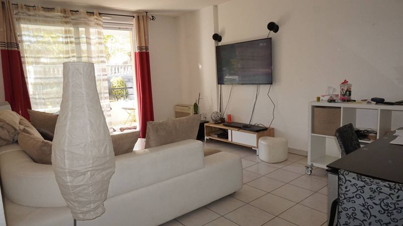 A la location  Type 3 avec terrasse de 13m ² Secteur Saint Jérôme Marseille 13013