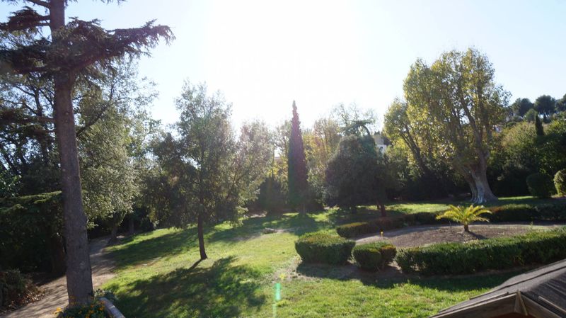 A la location  Type 3 avec terrasse de 13m ² Secteur Saint Jérôme Marseille 13013