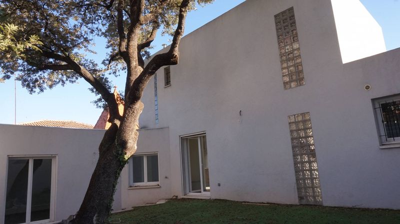 A la location ,Villa T5 4 chambres de 111 m² Beaumont 13012 Marseille
