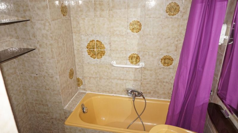 salle de bain dans appartement type 4 le Merlan 13014 Marseille