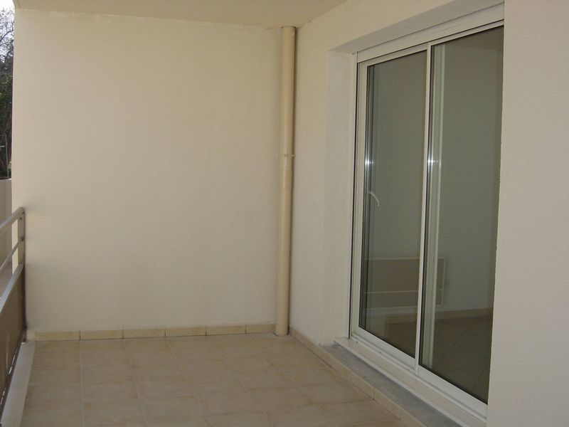 terrasse Appartement à louer 3 pièce 72 m² terrasse Bas de Montolivet 13004 MARSEILLE 04