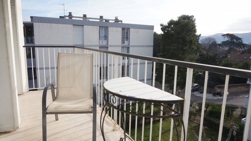 a louer type 2 marseille 13012