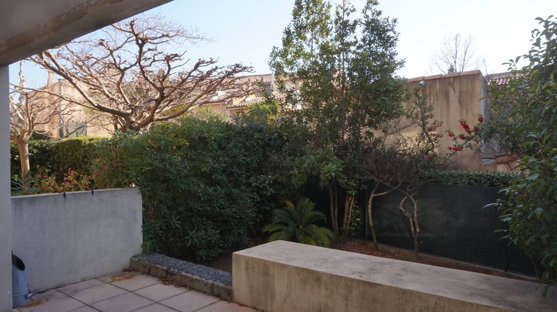 location appartement type 3 en rdj cour de saint barnabé