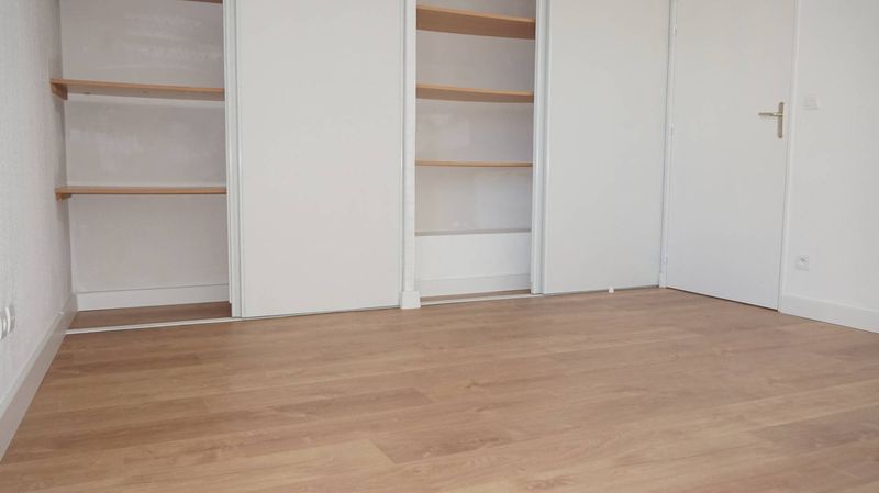 Rare à la location Appartement 4 pièces de 111 m² avec terrasse et garage Place Sébastopol 13004 Marseille