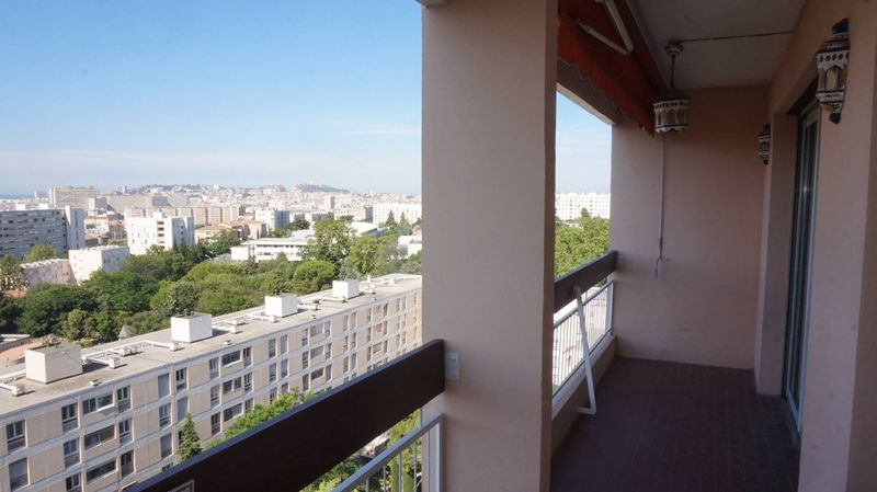 appartement avec terrasse belle vue sur Marseille 13012 Marseille à louer
