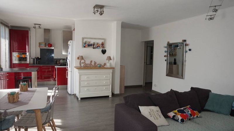 Location logement 2 pièces 56 m² avec cave 13012 Marseille