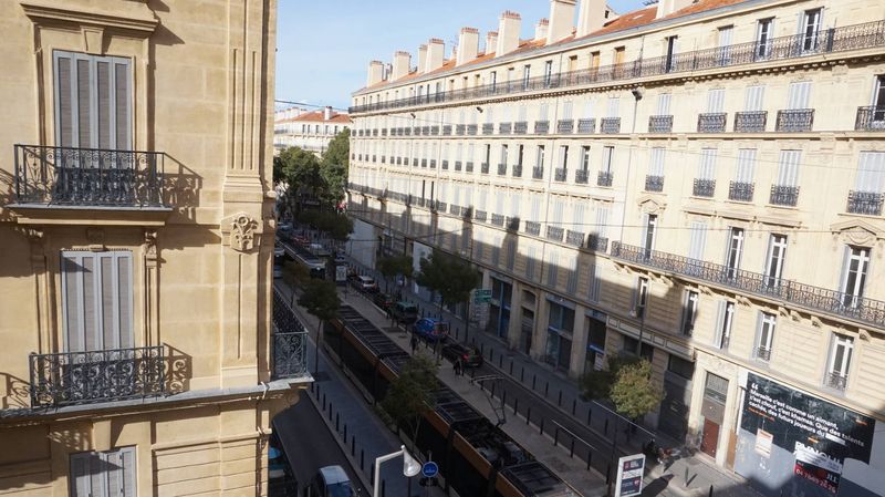 à louer marseille type 2 39 m² rue de la république 13002 Marseille
