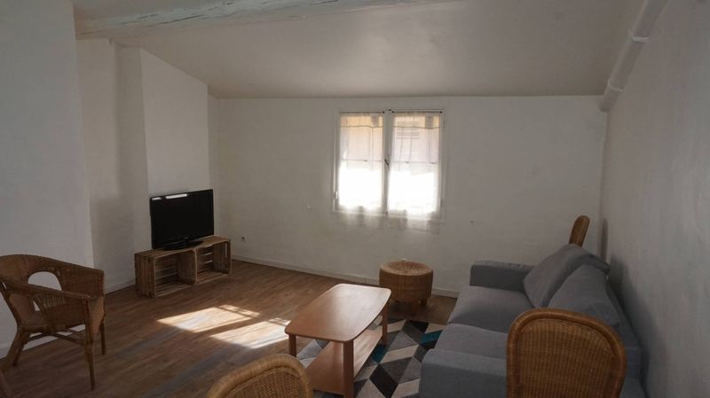 Location meublée A louer appartement 3 pièces, 2 chambres 13100 Aix en provence